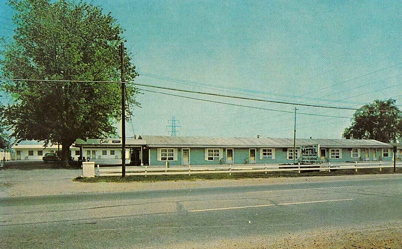 Shiawassee House Motel (Central Motel) - Postcard (newer photo)